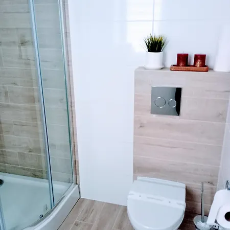 Δωμάτια σε οικογενειακή κατοικία Cztery Katy Zator Energylandia *