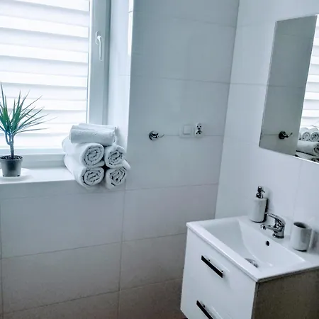 Δωμάτια σε οικογενειακή κατοικία Cztery Katy Zator Energylandia *